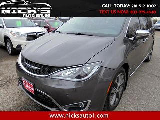 2017 Chrysler Pacifica Limited VIN: 2C4RC1GG4HR821367