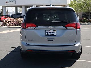 2017 Chrysler Pacifica Limited 2C4RC1GG8HR622919 in Palmdale, CA 4