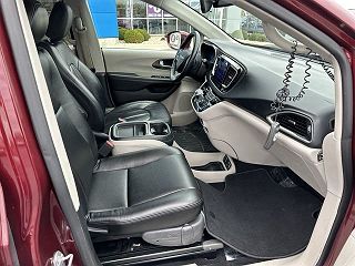 2017 Chrysler Pacifica Touring-L 2C4RC1BG8HR837465 in Rochelle, IL 11