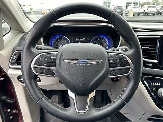 2017 Chrysler Pacifica Touring-L 2C4RC1BG8HR837465 in Rochelle, IL 16