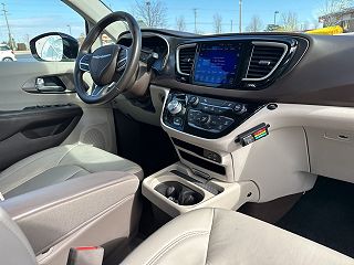 2017 Chrysler Pacifica  2C4RC1BG1HR540179 in Sterling, IL 44