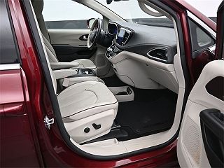 2017 Chrysler Pacifica Limited 2C4RC1GG0HR747896 in Tulsa, OK 10