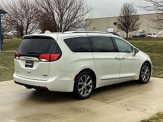 2017 Chrysler Pacifica Limited 2C4RC1GG0HR643022 in Urbandale, IA 6