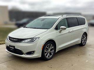 2017 Chrysler Pacifica Limited 2C4RC1GG0HR643022 in Urbandale, IA