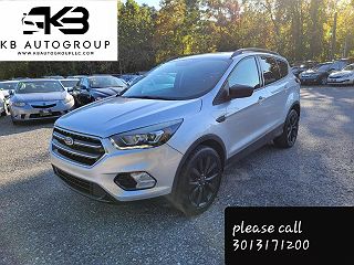 2017 Ford Escape SE VIN: 1FMCU9GD8HUD63645