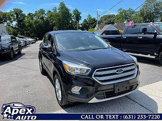 2017 Ford Escape SE 1FMCU9GD1HUA69231 in Selden, NY 6
