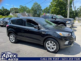 2017 Ford Escape SE 1FMCU9GD1HUA69231 in Selden, NY 8