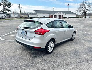 2017 Ford Focus SE 1FADP3K29HL327817 in Imperial, MO 5
