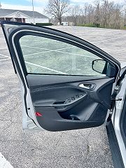 2017 Ford Focus SE 1FADP3K29HL327817 in Imperial, MO 9