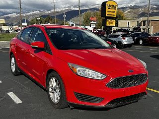 2017 Ford Focus SE VIN: 1FADP3F26HL259082