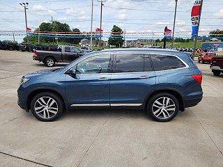2017 Honda Pilot Touring 5FNYF6H93HB060214 in Waterford, PA 10