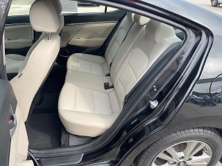 2017 Hyundai Elantra SE 5NPD84LFXHH198182 in Galesburg, IL 9