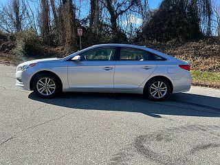 2017 Hyundai Sonata SE 5NPE24AFXHH532560 in Greensboro, NC 7