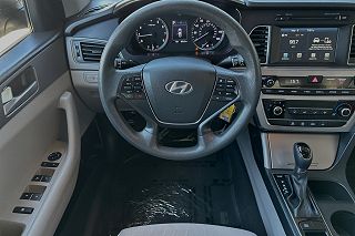 2017 Hyundai Sonata SE 5NPE24AFXHH446570 in Long Beach, CA 16