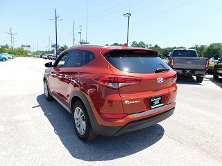 2017 Hyundai Tucson SE Plus KM8J33A45HU419217 in Cleveland, TX 4
