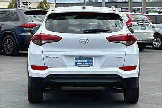2017 Hyundai Tucson SE KM8J3CA4XHU316844 in Eugene, OR 5