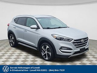 2017 Hyundai Tucson  VIN: KM8J3CA2XHU589443