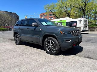 2017 Jeep Grand Cherokee Trailhawk 1C4RJFLG3HC708964 in Bronx, NY 3