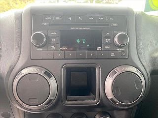 2017 Jeep Wrangler  1C4BJWDG7HL657582 in Dunn, NC 11