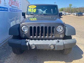 2017 Jeep Wrangler  1C4BJWDG7HL657582 in Dunn, NC 19