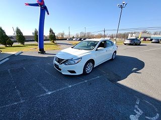 2017 Nissan Altima  1N4AL3AP2HN337752 in Martinsburg, WV 11