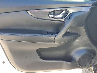 2017 Nissan Rogue SV 5N1AT2MV0HC884248 in Grand Blanc, MI 8