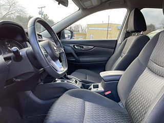 2017 Nissan Rogue SV KNMAT2MV5HP586744 in Merrimack, NH 16