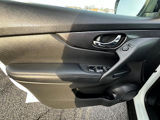 2017 Nissan Rogue SV KNMAT2MV8HP601639 in Reading, PA 19