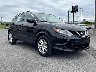 2017 Nissan Rogue Sport SV JN1BJ1CR9HW104004 in Knoxville, TN