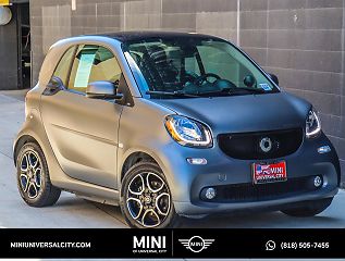 2017 Smart Fortwo Pure WMEFJ9BAXHK214626 in North Hollywood, CA