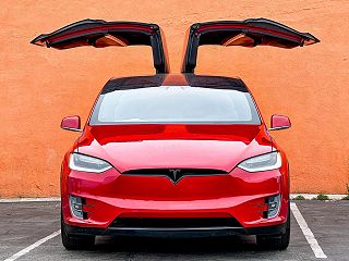 2017 Tesla Model X 75D 5YJXCDE24HF077684 in El Monte, CA 2