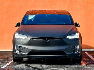2017 Tesla Model X 75D 5YJXCDE24HF077684 in El Monte, CA 3
