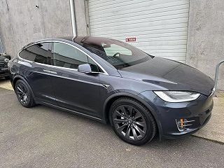 2017 Tesla Model X 100D 5YJXCBE21HF056800 in Portland, OR 4