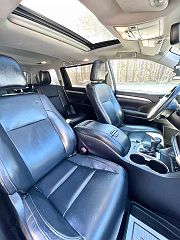2017 Toyota Highlander XLE 5TDJZRFH2HS476822 in Chesterfield, VA 3
