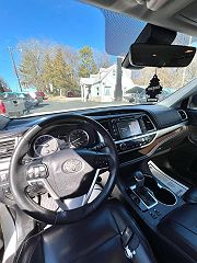 2017 Toyota Highlander XLE 5TDJZRFH2HS476822 in Chesterfield, VA 9