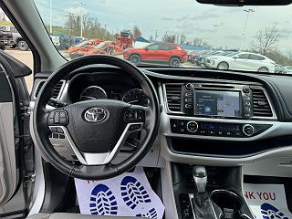 2017 Toyota Highlander XLE 5TDJZRFHXHS459508 in Mc Clellandtown, PA 14