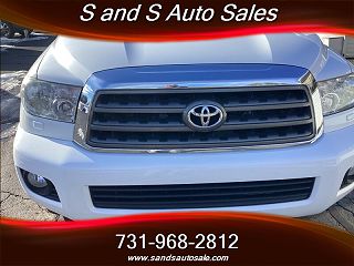 2017 Toyota Sequoia SR5 5TDBW5G1XHS151763 in Lexington, TN 28