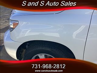 2017 Toyota Sequoia SR5 5TDBW5G1XHS151763 in Lexington, TN 39