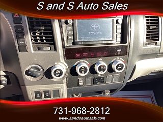 2017 Toyota Sequoia SR5 5TDBW5G1XHS151763 in Lexington, TN 40