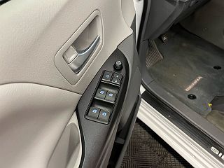 2017 Toyota Sienna LE 5TDJZ3DC1HS147825 in Agawam, MA 17