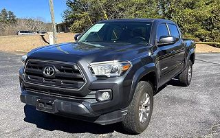 2017 Toyota Tacoma SR5 3TMAZ5CN1HM042829 in Cumming, GA 1