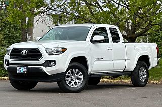 2017 Toyota Tacoma SR 5TFRX5GN8HX078756 in Eugene, OR