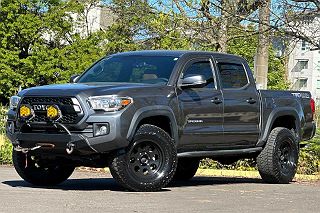 2017 Toyota Tacoma TRD Off Road VIN: 3TMCZ5AN6HM109548
