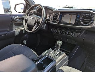 2017 Toyota Tacoma  3TMCZ5AN5HM051321 in Kenosha, WI 9