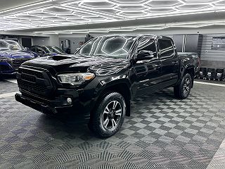 2017 Toyota Tacoma TRD Sport 3TMCZ5AN1HM088995 in Lafayette, IN 1