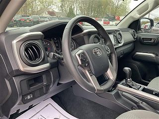 2017 Toyota Tacoma  5TFCZ5AN8HX059634 in Madison, OH 5