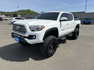 2017 Toyota Tacoma TRD Off Road VIN: 3TMCZ5AN4HM092782