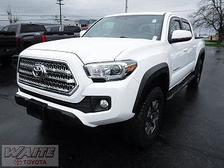2017 Toyota Tacoma TRD Off Road 3TMCZ5ANXHM114462 in Watertown, NY 8