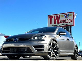 2017 Volkswagen Golf  VIN: WVWVF7AU3HW145847
