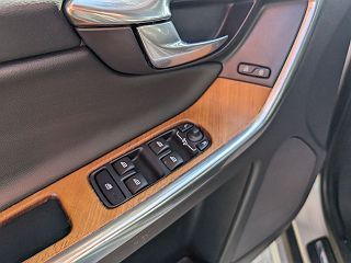 2017 Volvo XC60 T5 Inscription YV440MRUXH2142979 in Newport, NC 23
